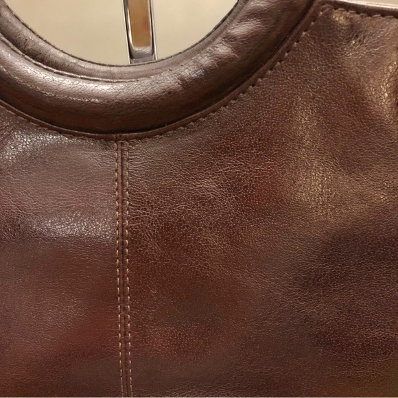 ALDO Minimalist Contemporary Brown Faux Leather Boho Earthy Neutral Hand Bag. - Picture 4 of 16